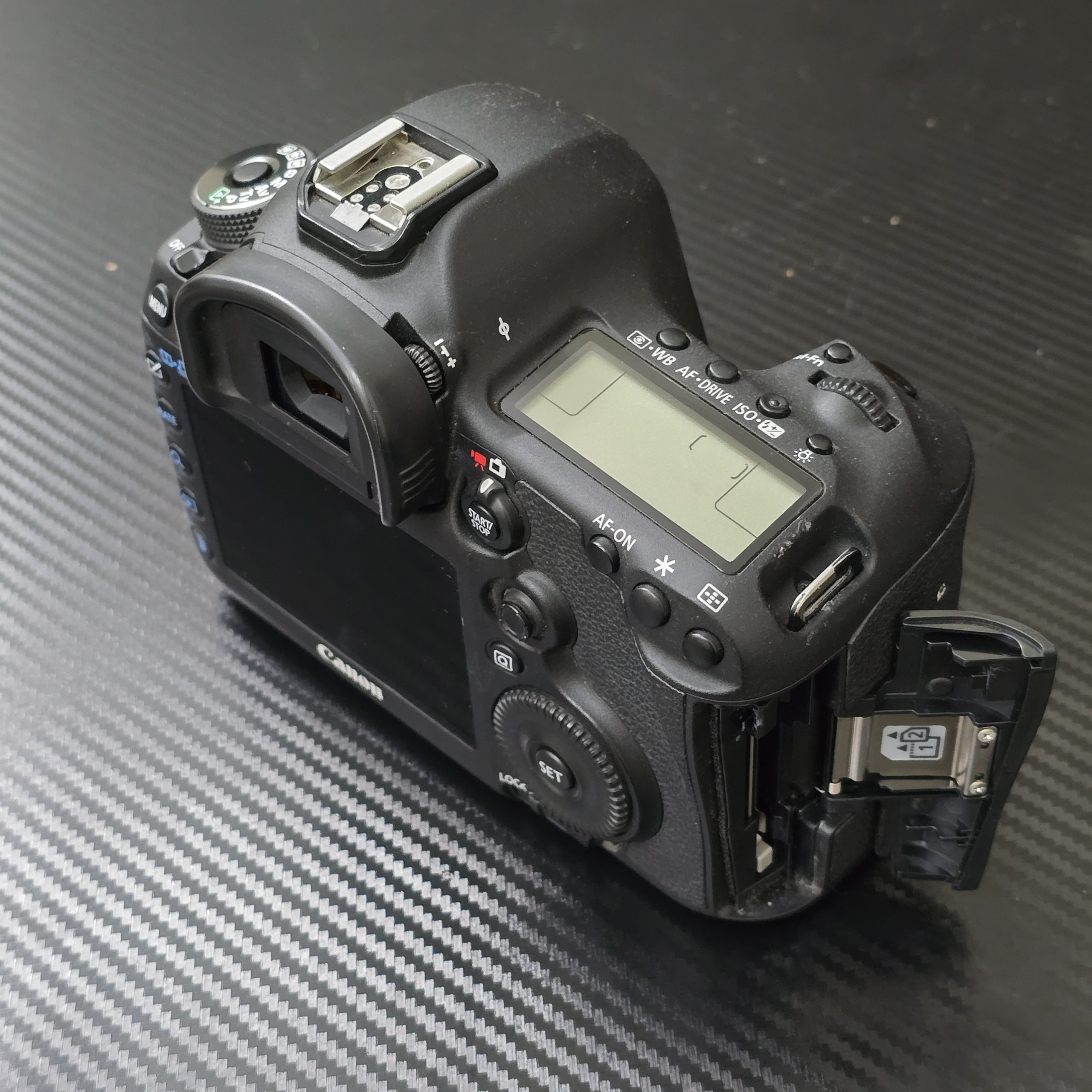 Máy ảnh Canon EOS 5D Mark III - Image 5