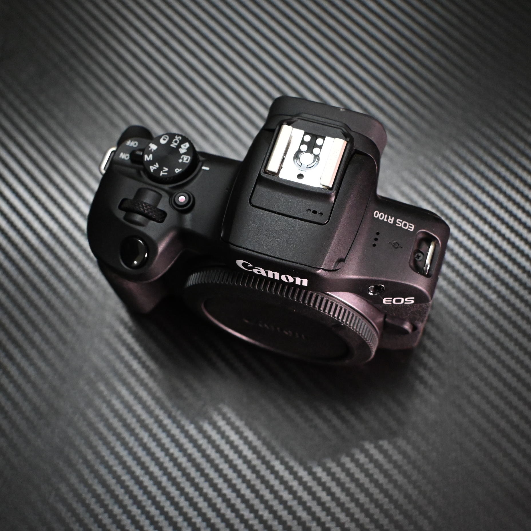 BODY Máy ảnh Canon EOS R100 Lướt/đã qua sử dụng - Image 2